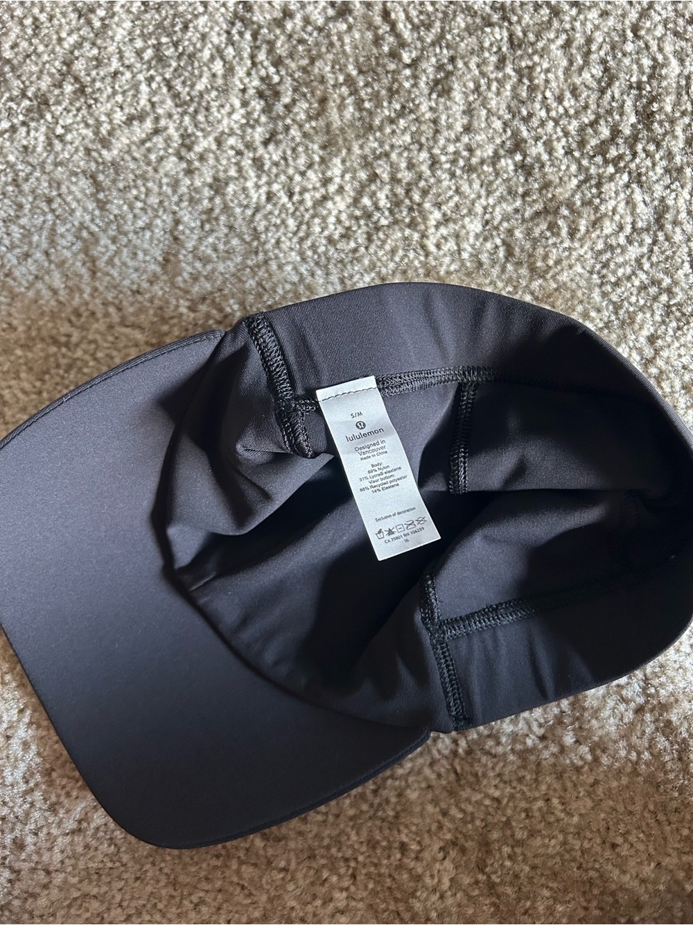 (SOLD) LULULEMON HAT - Picture 3 of 3